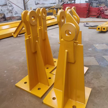 Base outriggers（B）