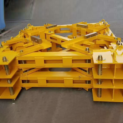 Chip-type standard bracket for attachment